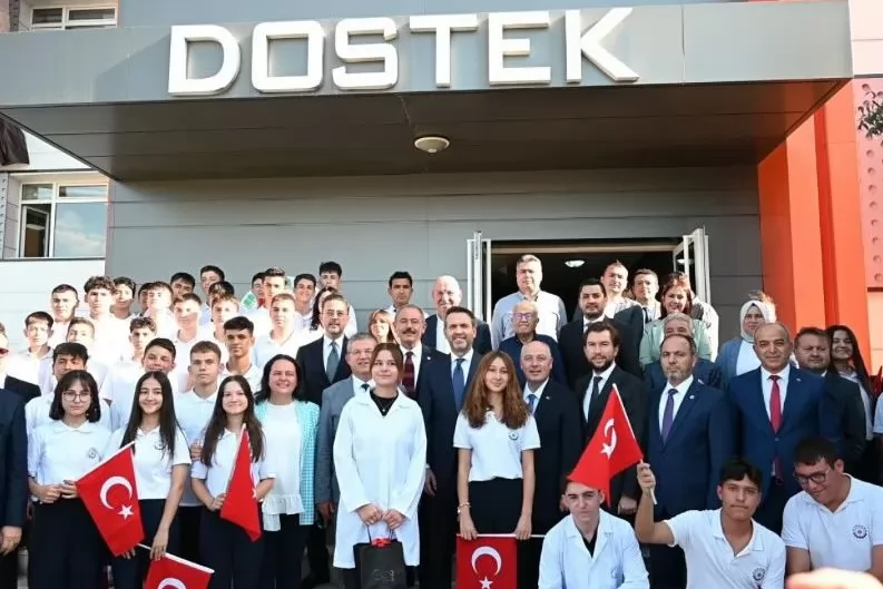 Denizli Sanayicileri DOSTEK Koleji’nde Bir Araya Geldi